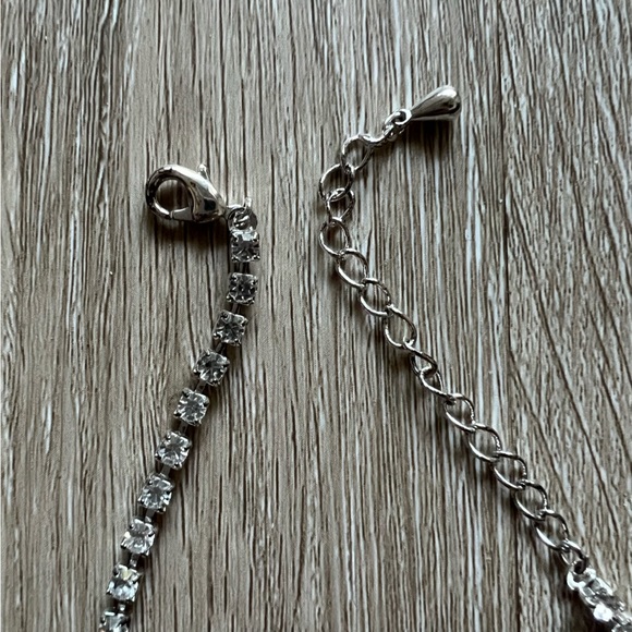 Collar Necklace - Picture 2 of 8